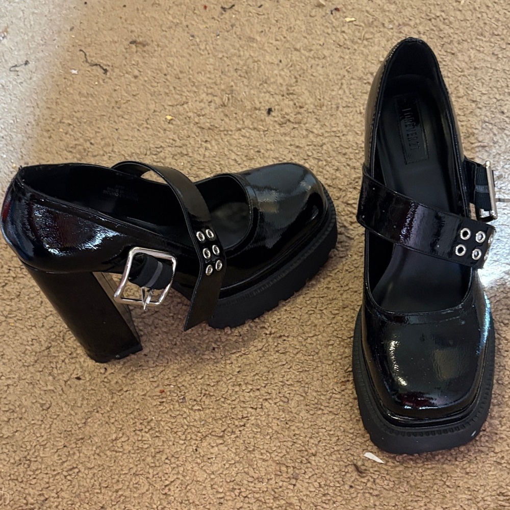Forever 21 Shiny Black Platform Heels